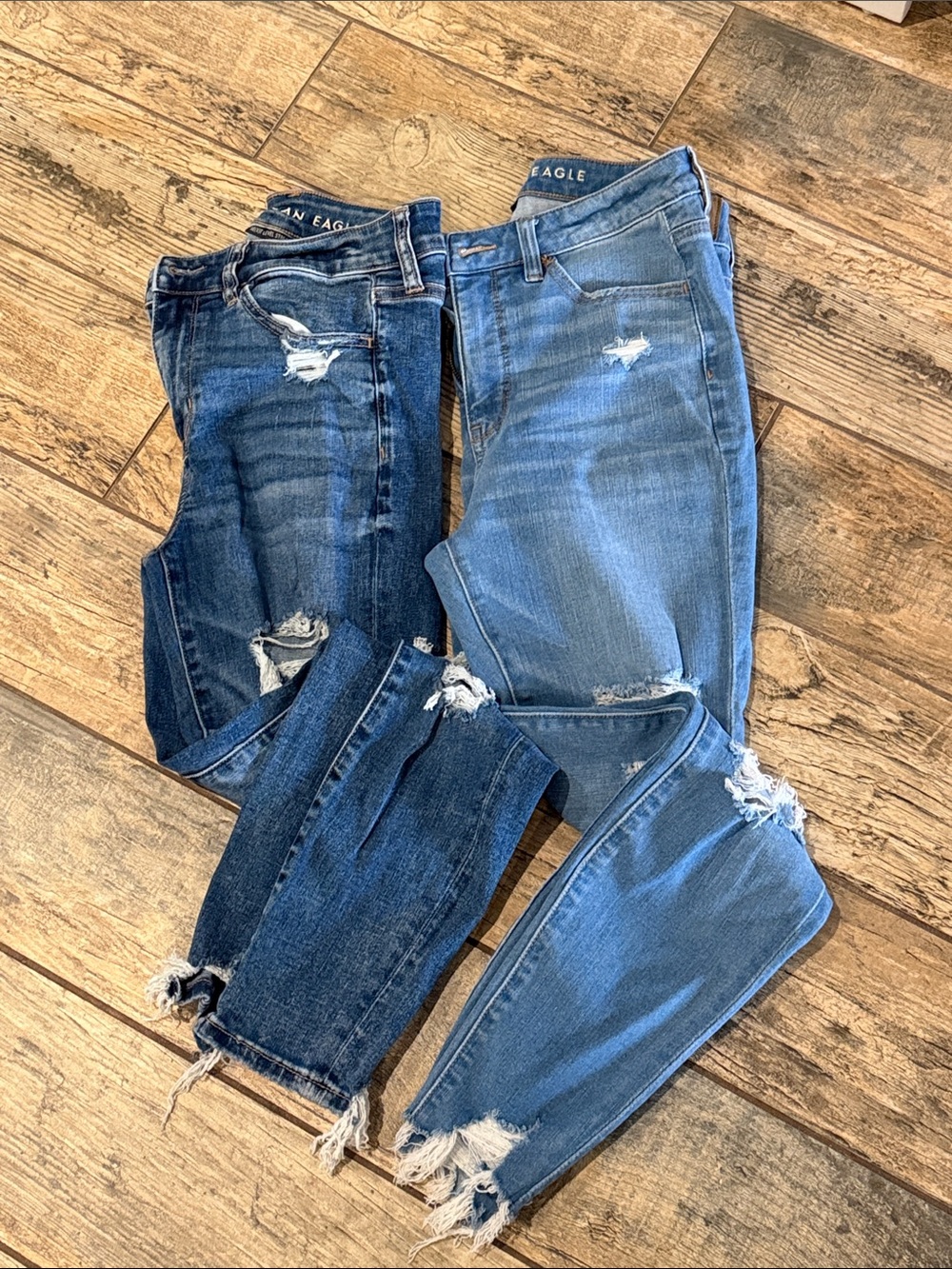 American Eagle Outfitters Distressed Skinny Jeans in Dark Blue & Light Blue